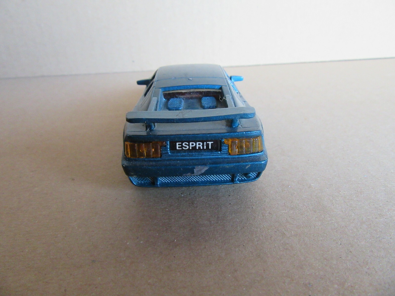 Picture 2 of 6