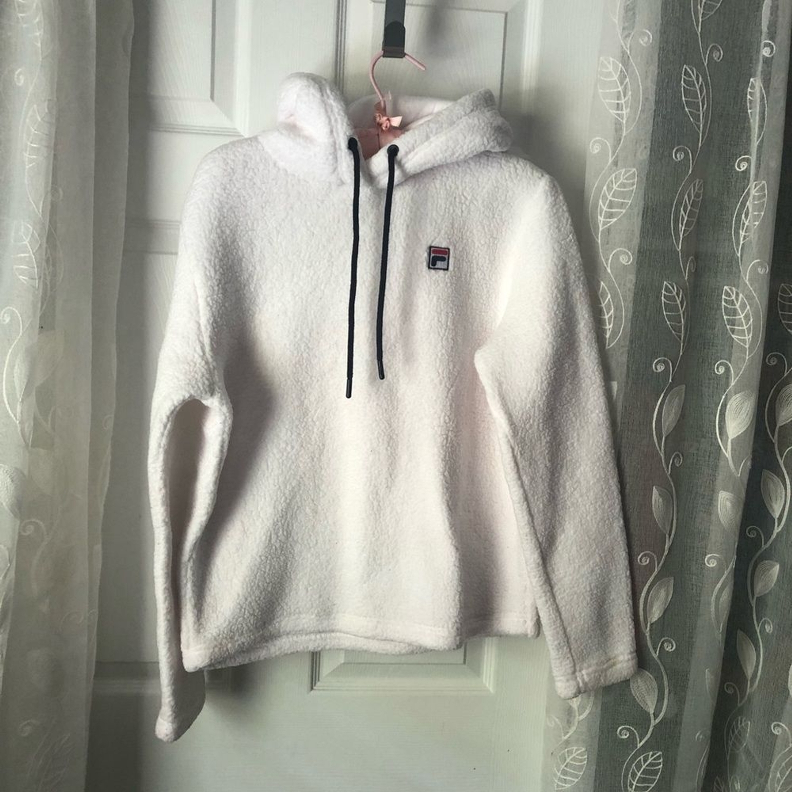 Felpa bianca con cappuccio Fila Teddy Sherpa pullover taglia small piccola macchia sulla manica