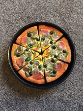 REALISTIC FAKE PRETEND PLAY FOOD PIZZA HUT ● 6 SLICE SUPREME DEEP DISH PIZZA