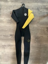 RipCurl Men  s E6 E-Bomb Pro 3/2mm Sealed Zip Free Wetsuit Black  Yellow