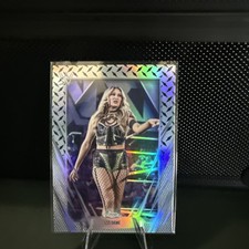 2026 Topps Chrome WWE Diamond Plate Refractor Izzi Dame #38