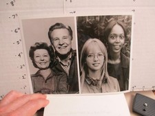 NBC TV show photo 1970s OZZIE'S Girls Ozzie Nelson Susan Sennett Brenda Sykes #1