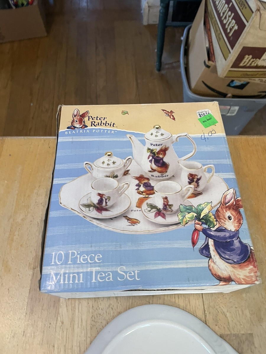 Peter Rabbit Minature Tea set 10 pieces Beatrix Potter New in Open