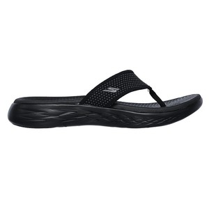 sketchers black flip flops