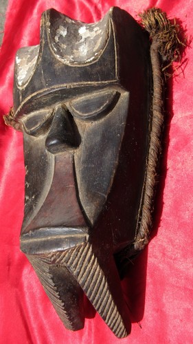 Old African Tribally Kagle Mask – Dan / Kran / We 15.5" X 8.5" X 5" - Picture 7 of 24