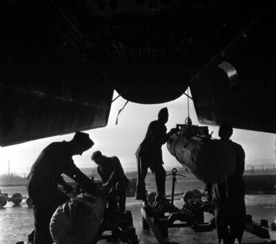 Bomber Command Base Mines & bombs being loaded onto Lancaster B- 1942 Old Photo