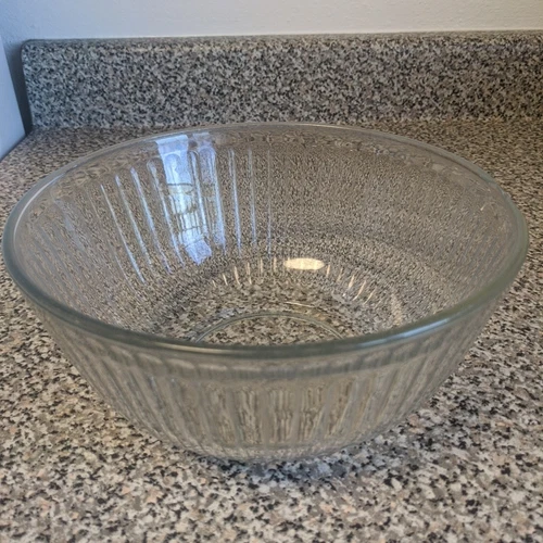 Pyrex 7403-S Ribbed Clear Mixing Bowl 10 Cup Made In USA Clear No Lid Scratches