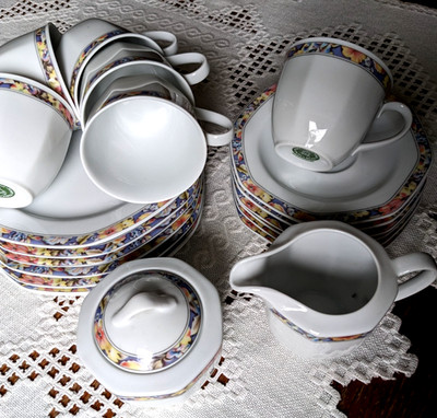 Kaffeeservice Form Marienbad Ingres Weiss Blütendekor Floralrand, neuwertig