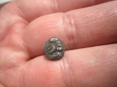 ANCIENT GREECE, PERSIS, PAKOR I, 101 124 AD, Obol