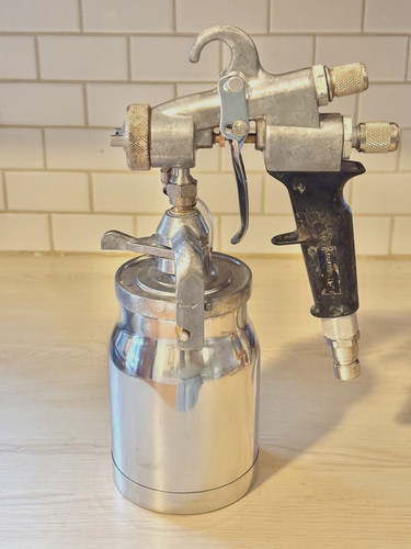 USED Titan Capspray Maxum II With A New Cup #3 Needle Set HVLP Spray Gun