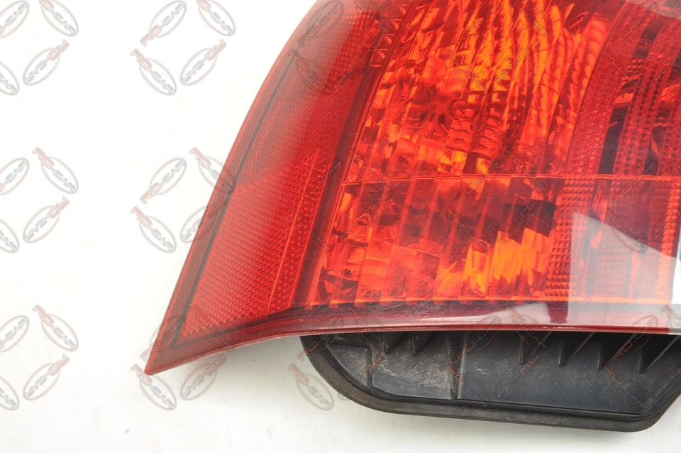 VOLVO S40 II 1.8 16V 125CV Luz Trasera Izquierda 30744537 - Imagen 3 de 4