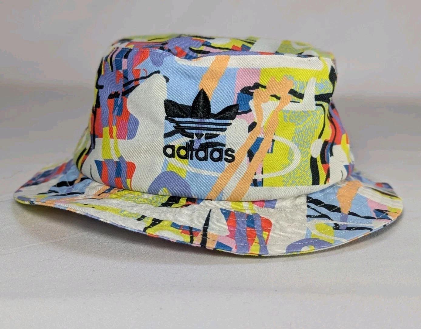 Adidas Originals Love Unites Pride Bucket Hat Multicolor Trefoil Logo Streetwear