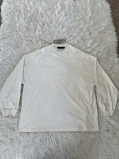 Fear of God Essentials Crewneck “Cloud Dancer” 