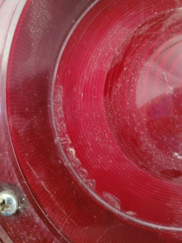 Conjunto de luces traseras Ford Falcon Ford 1960 y 1961 FoMoCo FTRST-60A completo Foto 3 de 4