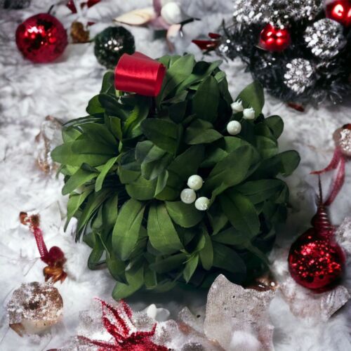 Künstliche Weihnachtsmistel mit weißen Beeren & Band hängende Mistel - Bild 1 von 5