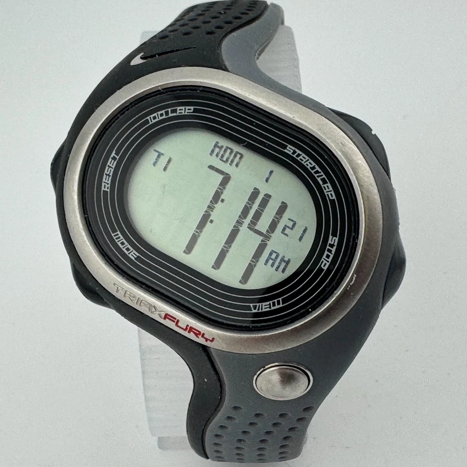 Reloj Digital de Cuarzo Nike Triax Fury WG06-4000 Unisex Alarma Cronógrafo Batería Nueva Foto 2 de 4