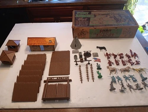Vintage 1957, Marx, Fort Apache, Stockade Playset, #3647 Original Box