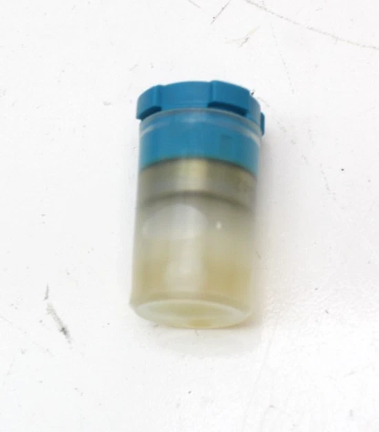 Conjunto de boquilla de inyector de combustible único Denso 093400-5620 Foto 2 de 2