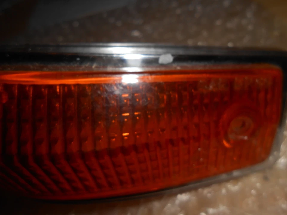 LENTE DE LUZ INDICADORA DELANTERA IZQUIERDA RENAULT ALPINE A310, SIMCA 1301/1501,N/S, LMP3125 Foto 3 de 4