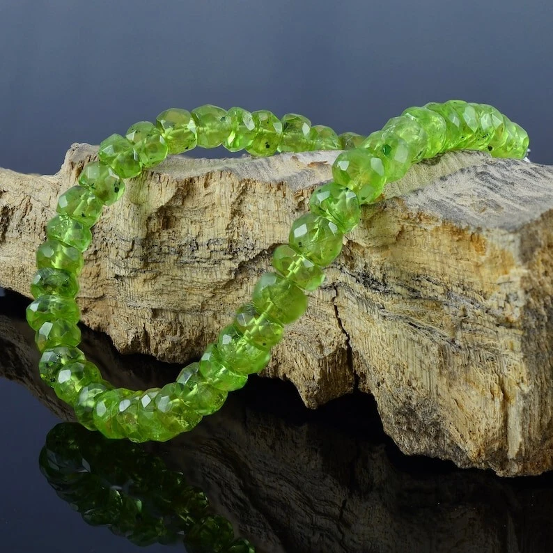 Zierliches Peridot facettiertes Rondell Edelstein Perlen Handarbeit 6-8 Zoll ... - Bild 2 von 4