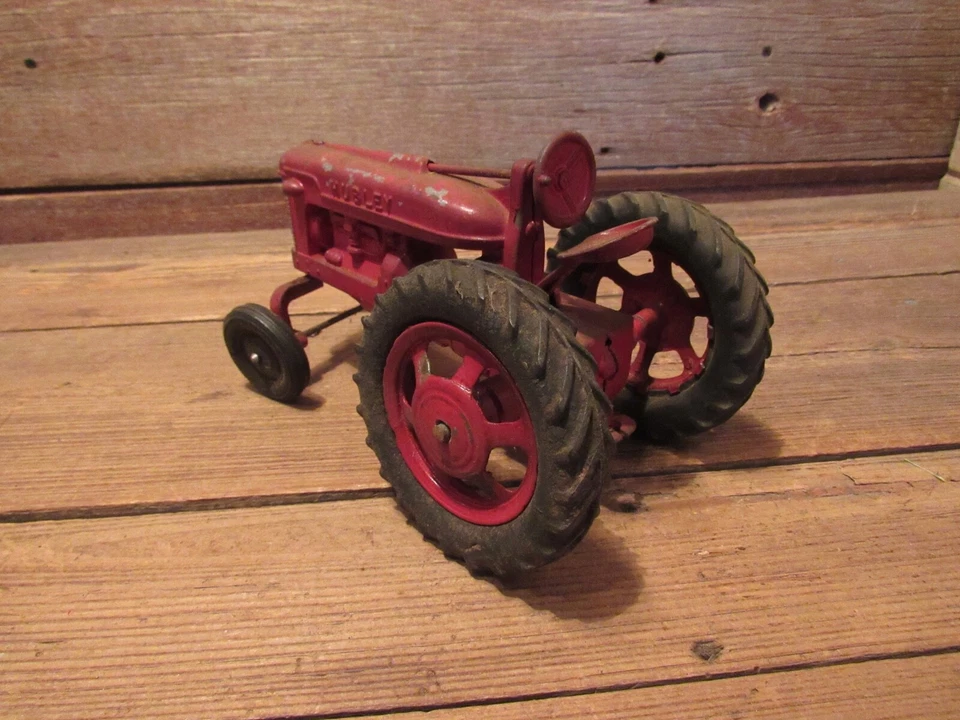 Tractor agrícola HUBLEY fundido a presión de colección - ¡RESTAURACIÓN o PIEZAS! Foto 4 de 4