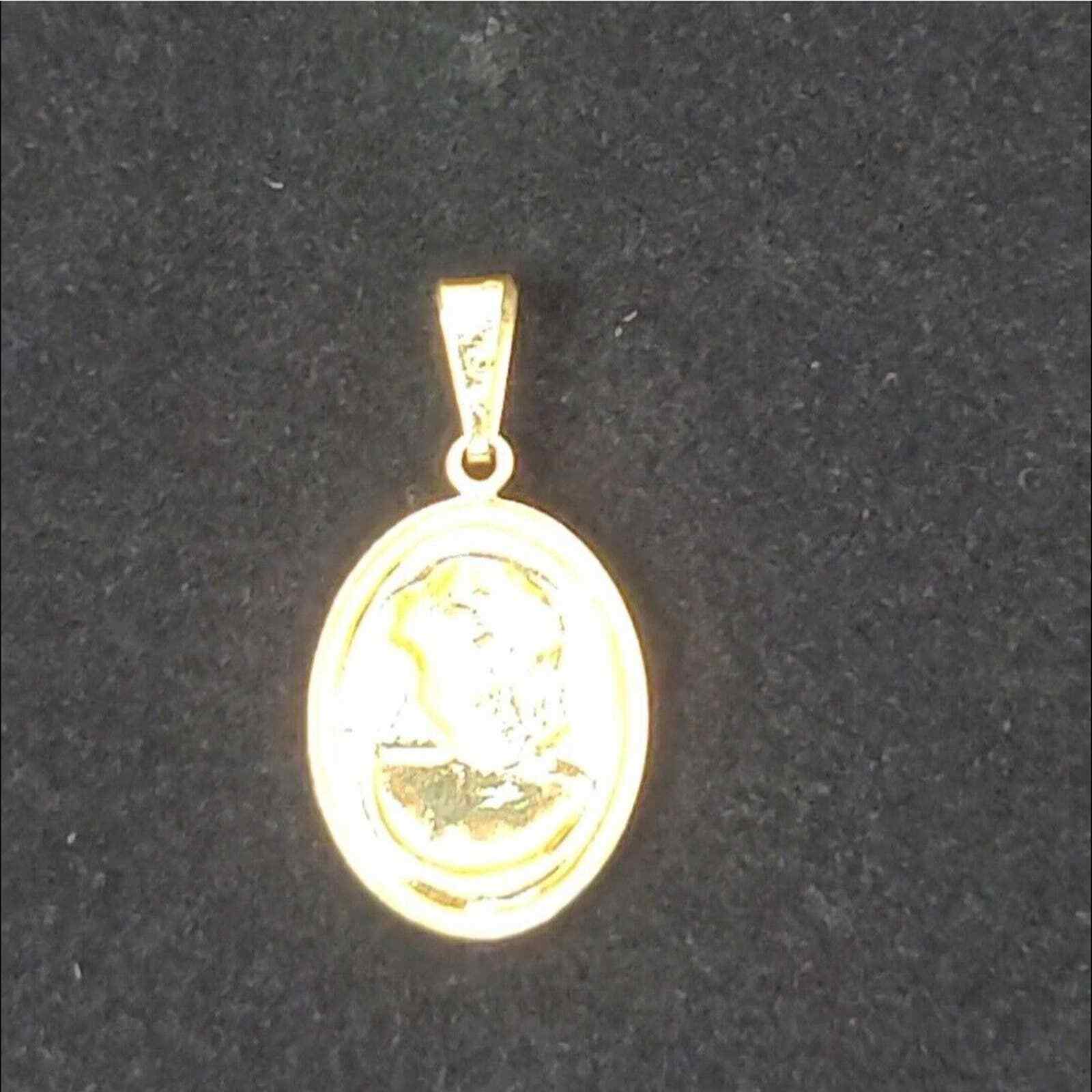 Cracco Cameo Necklace Pendant No Chain 18k Gold Plated Brazil