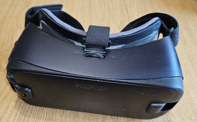 Samsung VR Gear Oculus Brille mit Controller und VR Shinecon Brille