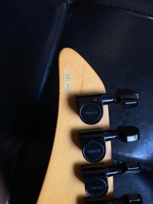 Electric Guitar Yamaha YG612 Let it Rock Purple with Hard Electric Guitar Yamaha YG612 Let it Rock Purple with Hard