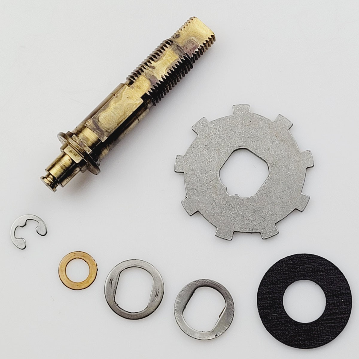 Shimano Calcutta 250 Reel Parts - BNT1299 Drive Shaft w/ Ratchet