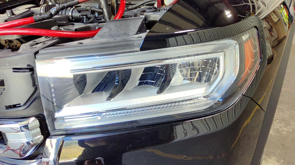 20-23 GMC Acadia SLE 左驱动器 LED 车头灯(OEM 84835431)很好!!! — 第 2/4 张图片