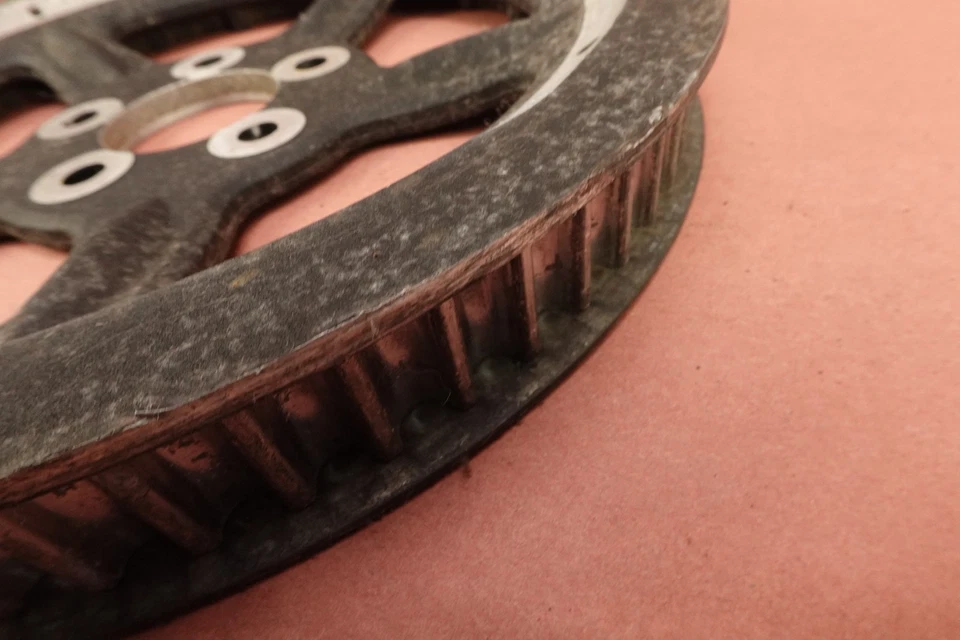 2007-2012 Harley Davidson Sportster 1200 XL1200N Rear Wheel Belt Sprocket Pulley - Image 4 of 4