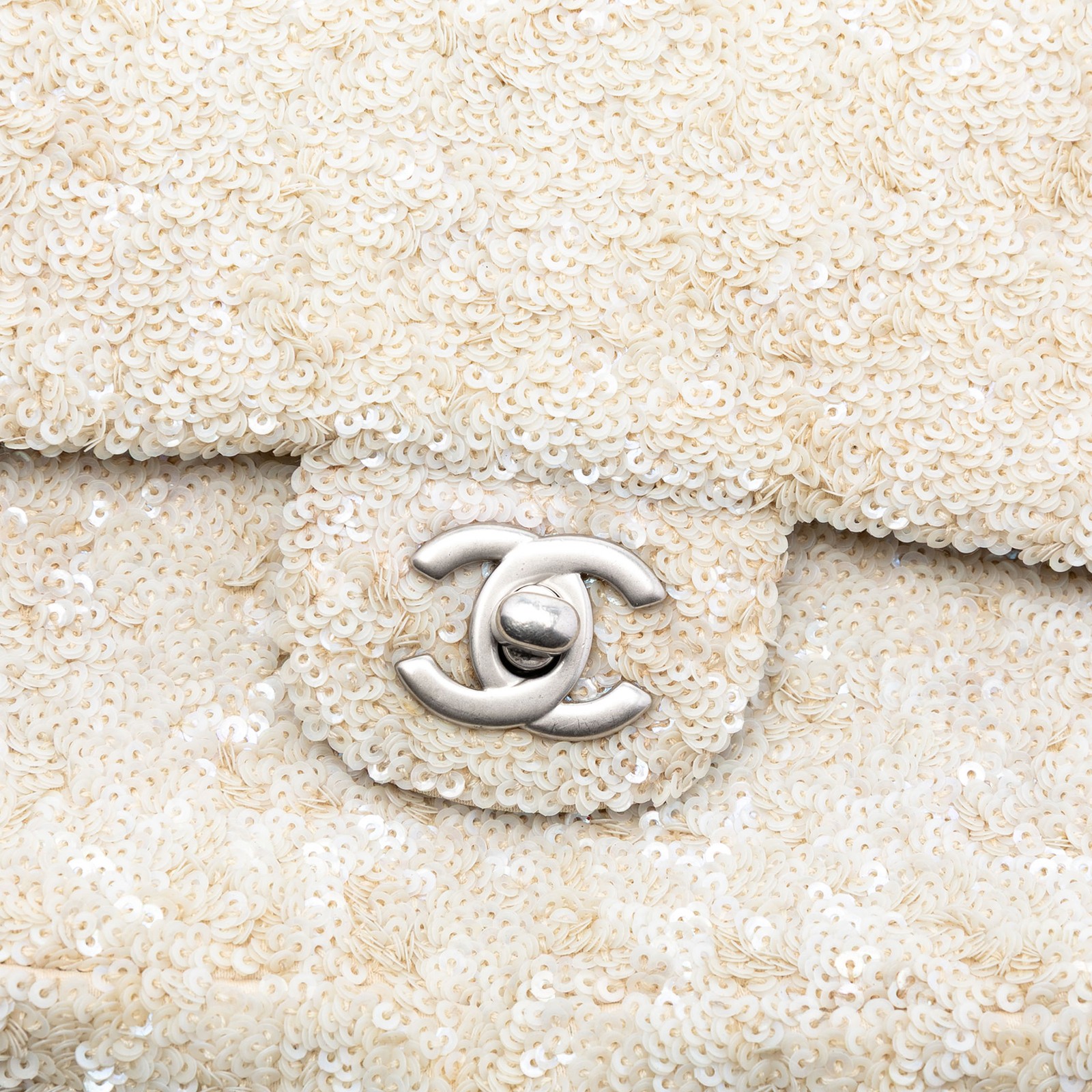 Authenticated Chanel Medium CC Sequins Single Fla… - image 6