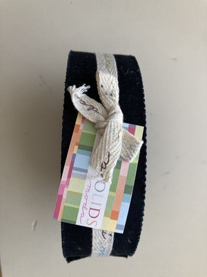 Bella Solids Black Honey Buns Skinny Strips 1.5'' Jelly Roll, 40 pcs