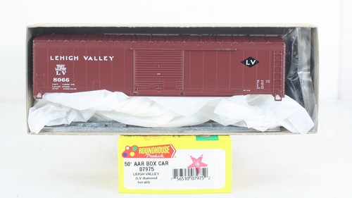 Coche de caja escala HO Roundhouse 7975 Lehigh Valley 50’ AAR LV 8066 | Condition: New