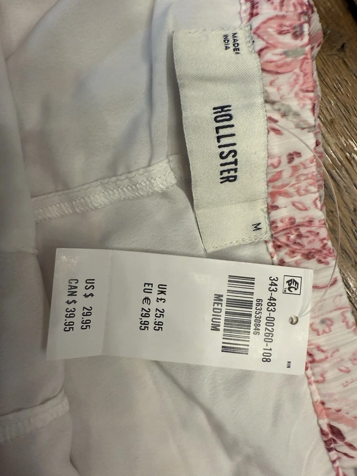 Falda Hollister Rosa Floral Volantes Foto 2 de 4