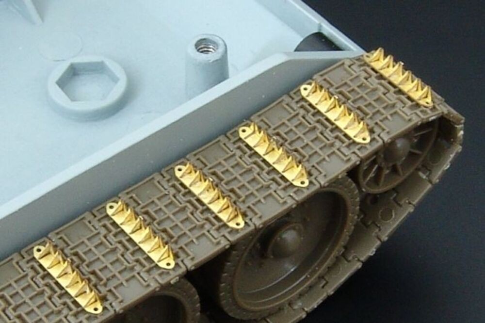 Hauler Models HLX48037 - 1:48 T-34-76 Ice Grousers - Accessories