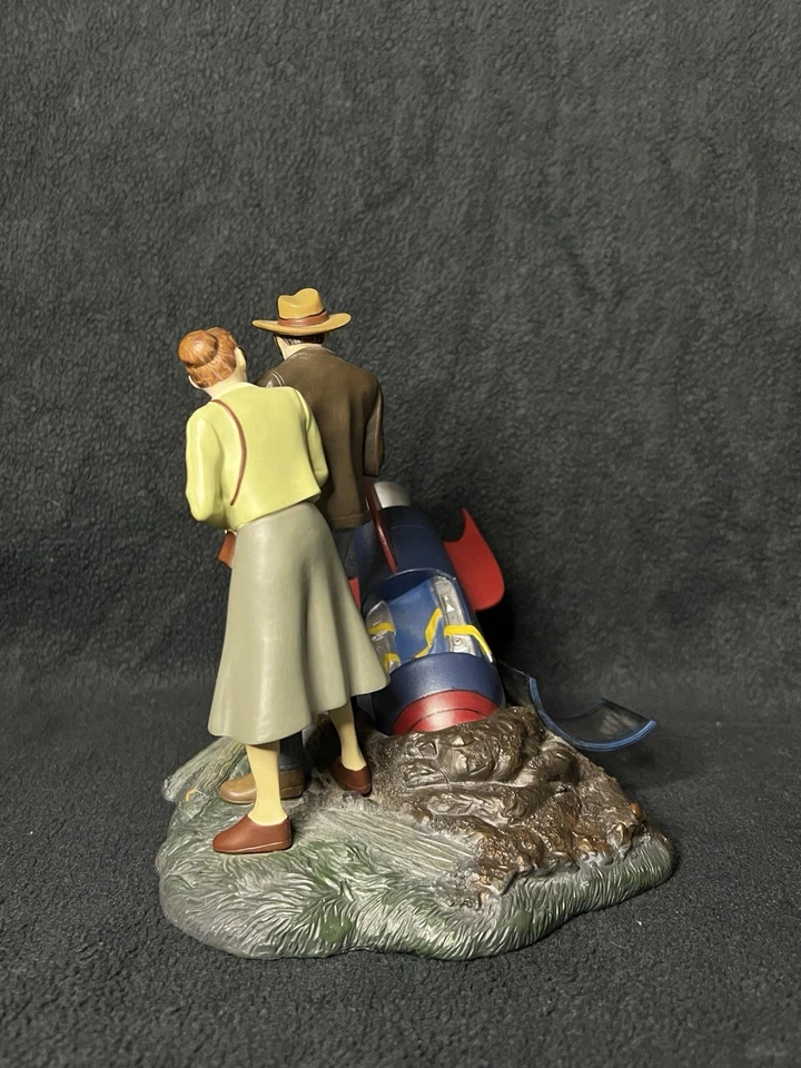 DC Direct - Superman Llegada a Smallville - Mini-estatua Usada Foto 2 de 4