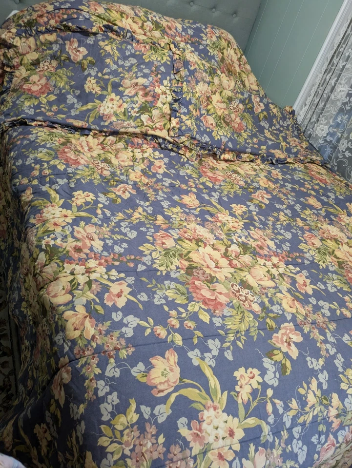 Raymond Waites King Size Blue Multicolor Cottage Floral plaid Comforter & Shams - Image 3 of 4