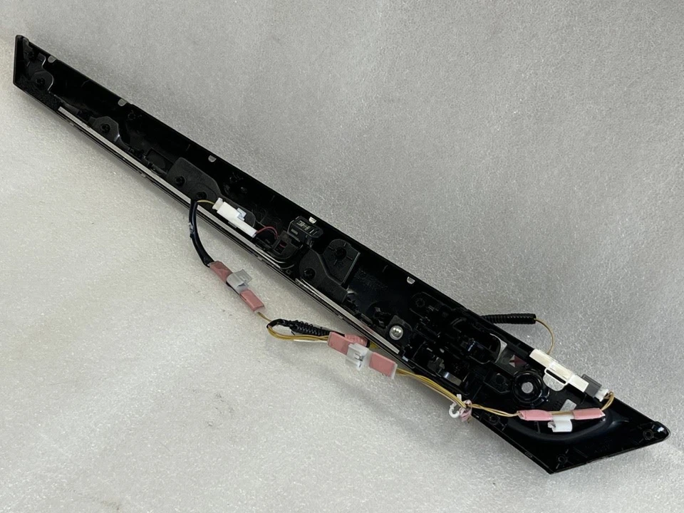 LEXUS GS350 2013 2014 2015 MANIJA DE PUERTA INTERIOR TRASERA DERECHA CON MOLDURA METÁLICA Foto 2 de 3