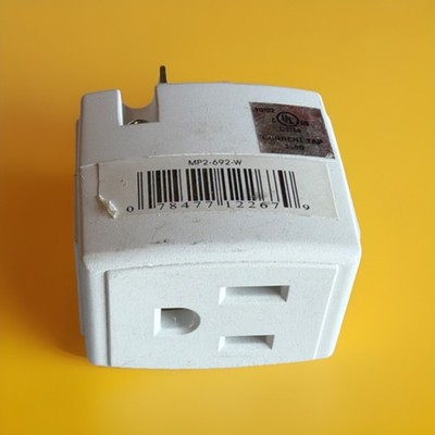  Leviton MP2-692-W / 692-W Grounded Triple Cube Plug Adapter ~ 1 Unit 