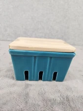 IQ Accessories Porcelain Food Storage With Wood Cover Teal Blue 3x4x5