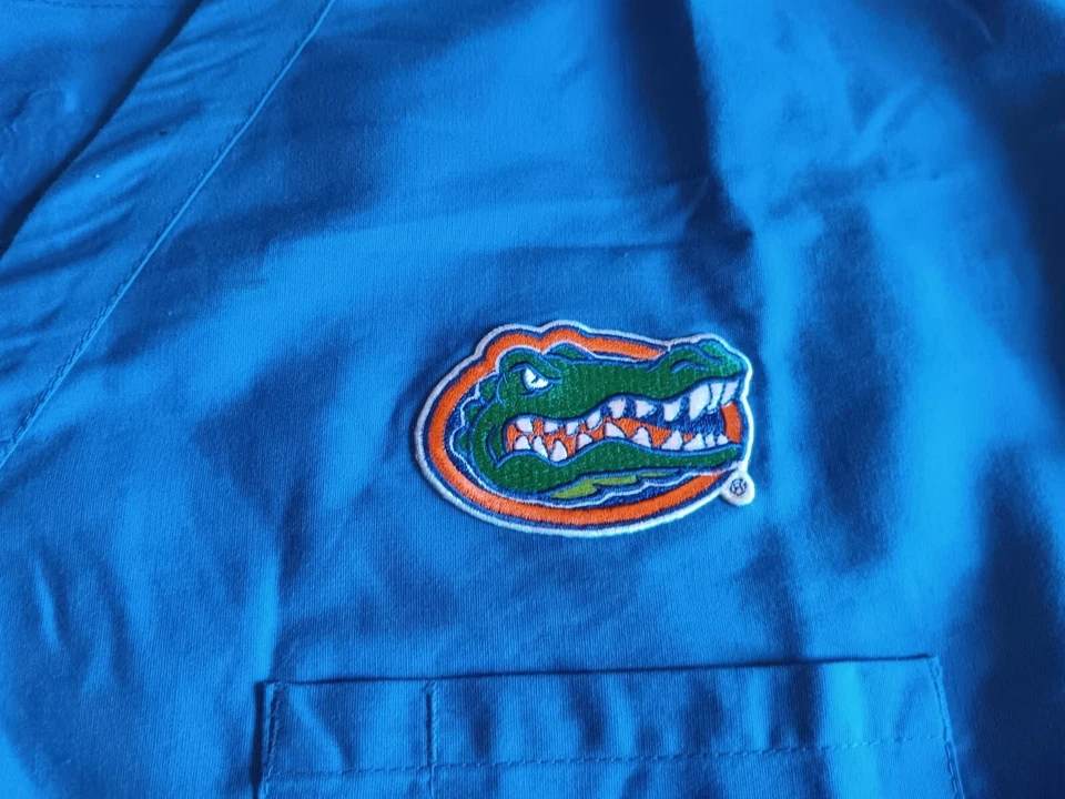Landau Women's Gator Team Scrub Size Small - Image 2 of 4