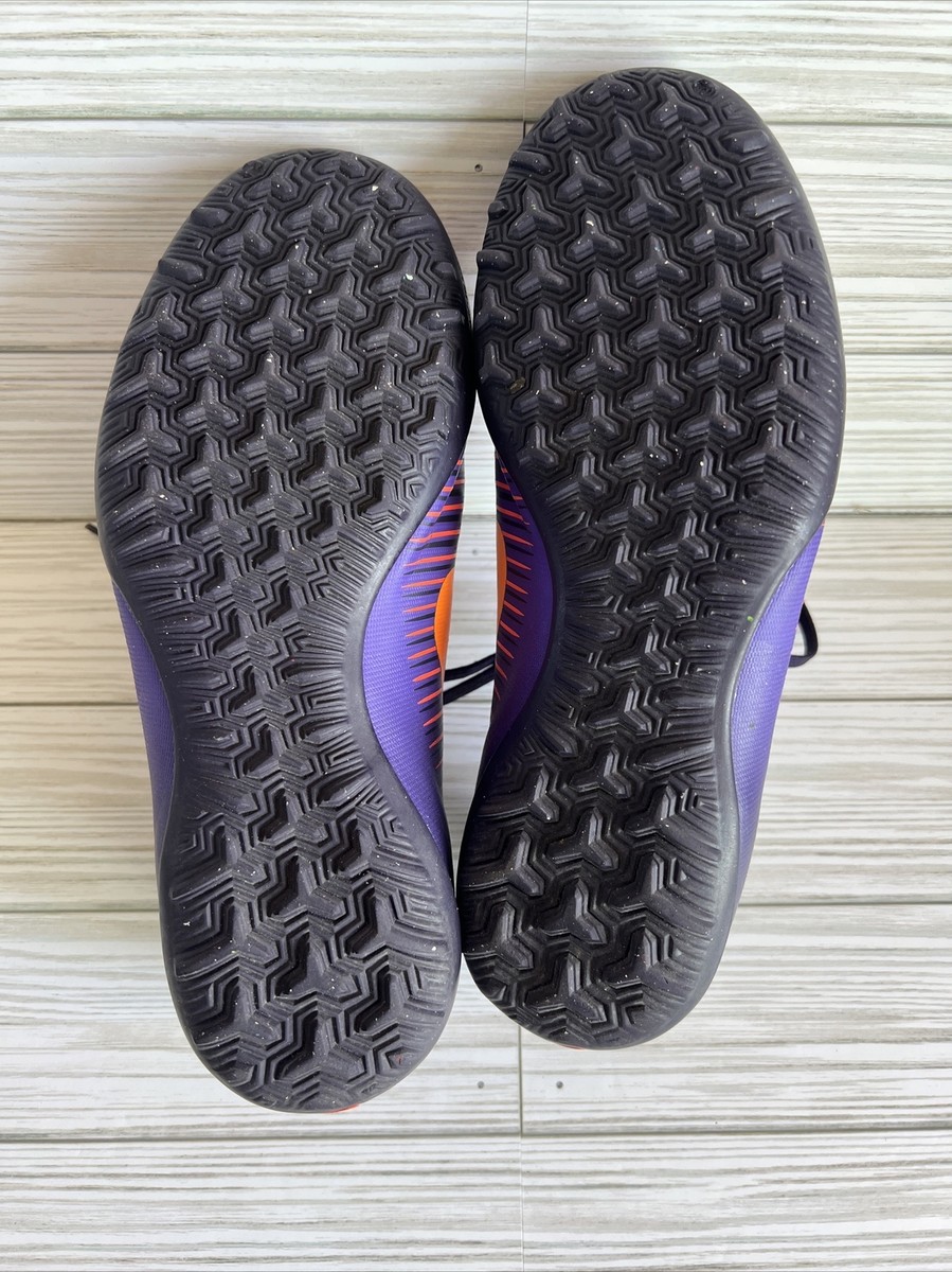 Nike Mercurial x Soccer Turf shoes size 6y. Color Purple and Nike Mercurial x Soccer Turf shoes size 6y. Color Purple and
