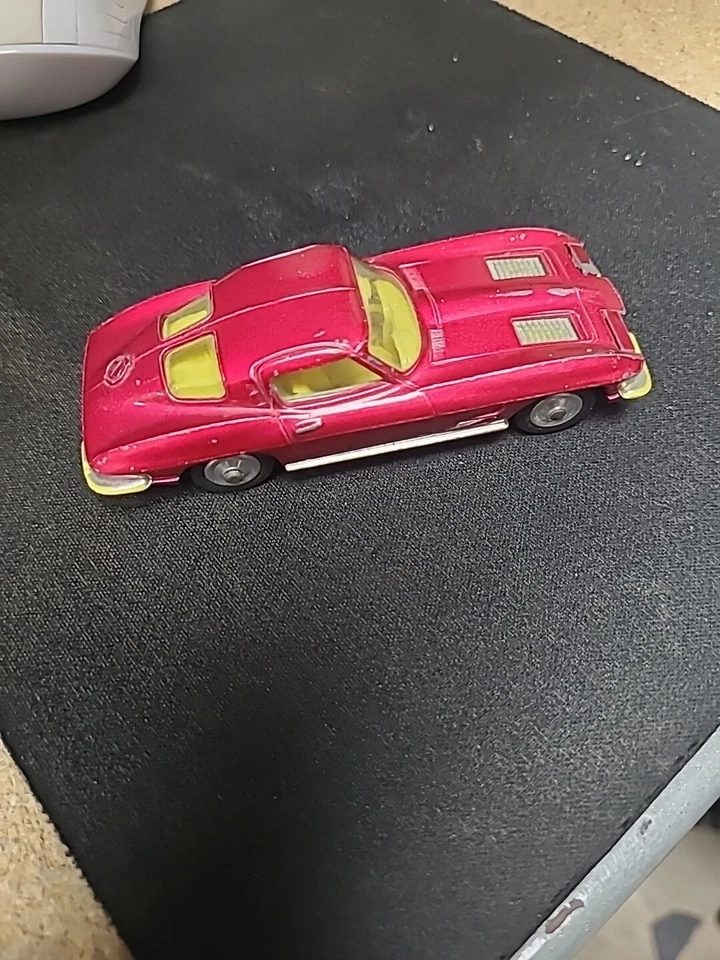 Juguetes Corgi Nº Chevrolet Corvette Sting Ray 310 1963 rosa vintage Foto 2 de 4