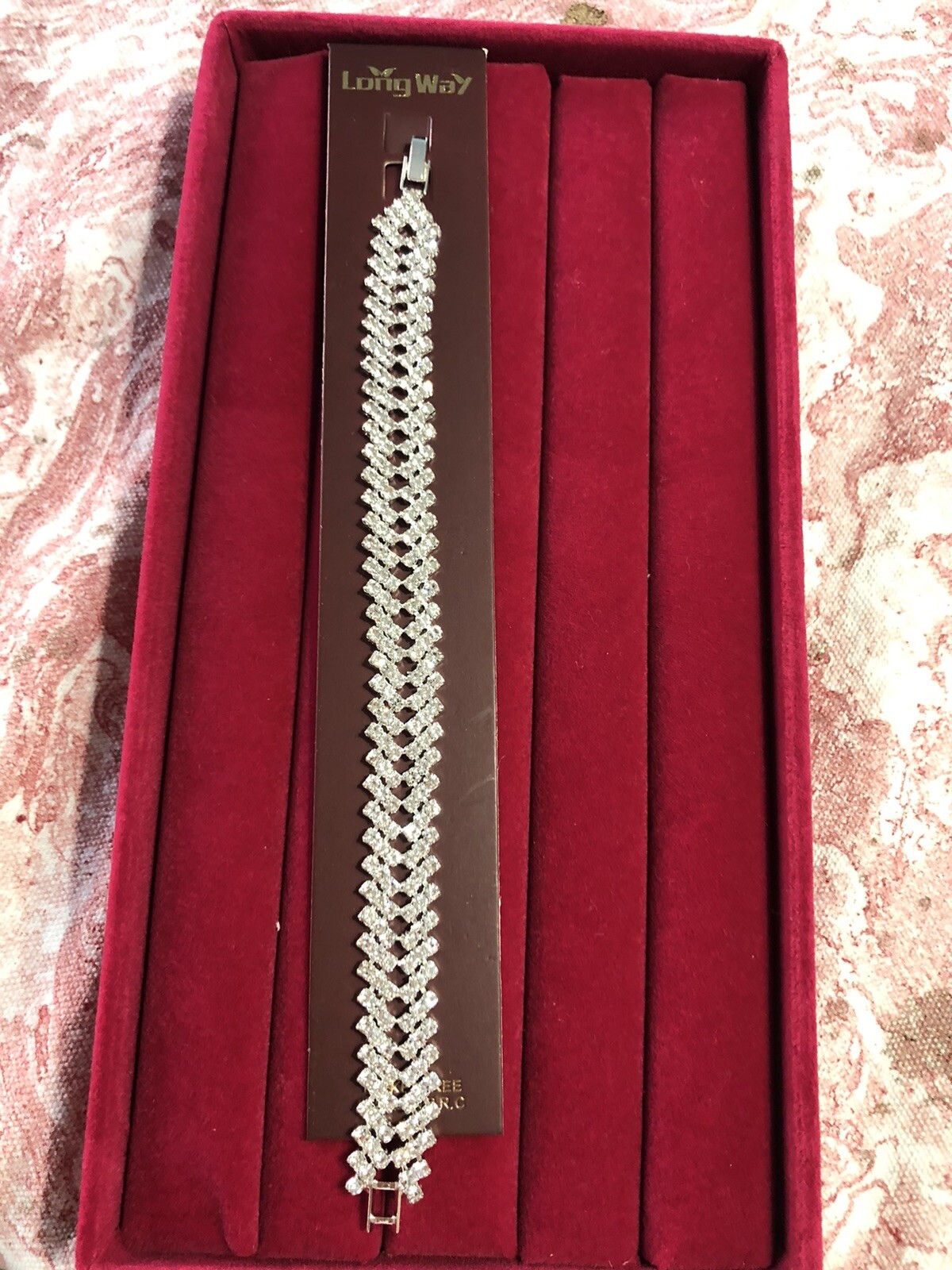 Stylish Women's Bracelet for Every Occasion-image