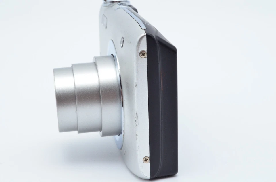 Cámara digital compacta Nikon COOLPIX A100 20,1 MP con cargador de batería Japón EXC+3 Foto 4 de 4