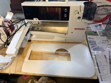 BERNINA B 880 Computerized Household Sewing &...