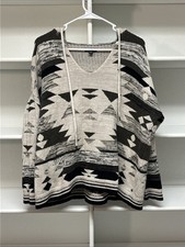 American Eagle Women  s L Black/Gray/White Geometric Variegated Pullover Hoodie