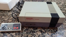 Nintendo NES Control Deck Console Boxed PAL Variant with Controller and Manuals