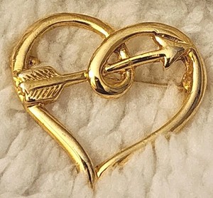 Authentic HEART ARROW BROOCH/PIN♡ LOVE IS IN THE ARROW♡GOLD PLATED-1.5"♡EC GORGEOUS~#113